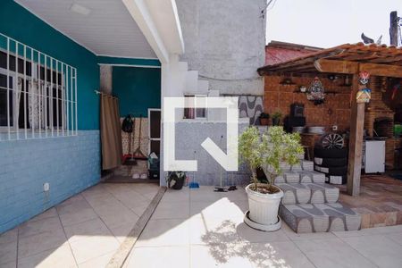 Casa para alugar com 180m², 2 quartos e 4 vagas Casa para alugar com 180m², 2 quartos e 4 vagasQuintal
