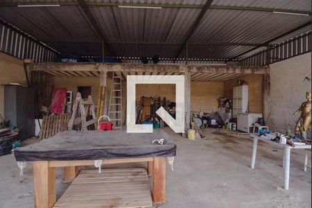 Casa para alugar com 180m², 2 quartos e 4 vagas Casa para alugar com 180m², 2 quartos e 4 vagasTerraço