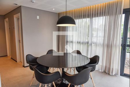 Studio para alugar com 27m², 1 quarto e sem vaga Studio para alugar com 27m², 1 quarto e sem vagaEspaço de carteado