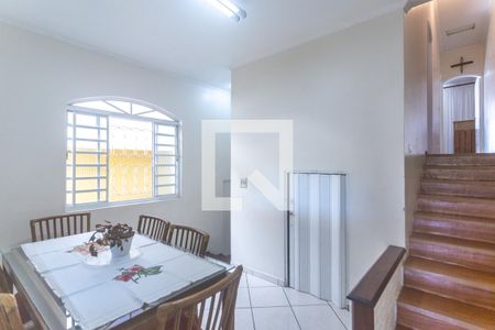 Casa à venda com 210m², 4 quartos e 2 vagas Casa à venda com 210m², 4 quartos e 2 vagasCozinha