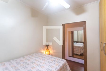 Casa à venda com 210m², 4 quartos e 2 vagas Casa à venda com 210m², 4 quartos e 2 vagasQuarto 3