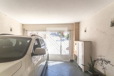 Casa à venda com 210m², 4 quartos e 2 vagas Casa à venda com 210m², 4 quartos e 2 vagasGaragem