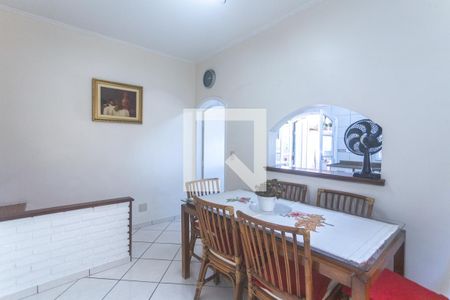 Casa à venda com 210m², 4 quartos e 2 vagas Casa à venda com 210m², 4 quartos e 2 vagasCozinha