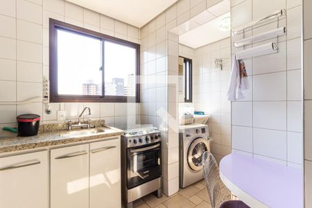 Apartamento à venda com 110m², 2 quartos e 2 vagasCozinha