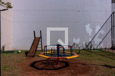 Apartamento à venda com 42m², 2 quartos e sem vagaÁrea comum - Playground