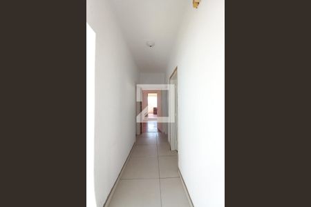 Corredor  de casa para alugar com 3 quartos, 104m² em Vila Marieta, Campinas