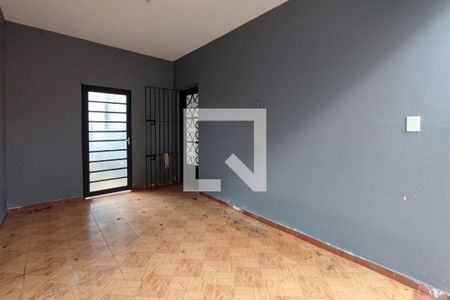 Casa à venda com 104m², 3 quartos e 3 vagasQuintal - Garagem