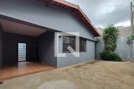 Casa à venda com 104m², 3 quartos e 3 vagasQuintal - Garagem