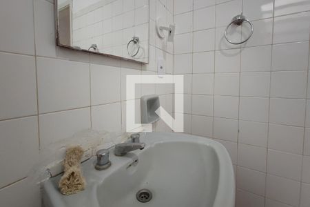 Casa à venda com 104m², 3 quartos e 3 vagasBanheiro Social