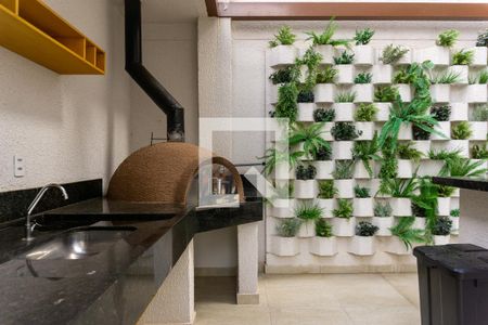 Apartamento para alugar com 39m², 2 quartos e 1 vagaÁrea comum - Churrasqueira