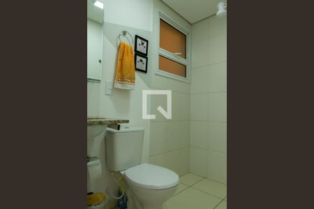 Banheiro Social de apartamento para alugar com 2 quartos, 52m² em Centro, Americana