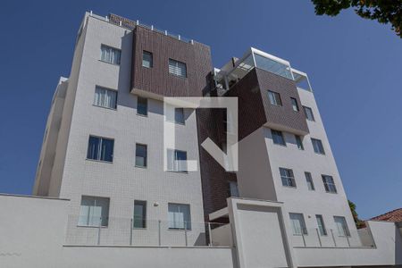 Apartamento para alugar com 108m², 2 quartos e 2 vagasFachada