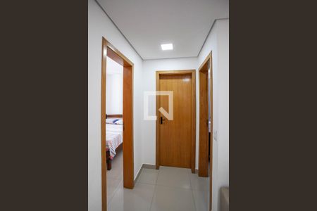Corredor de apartamento para alugar com 2 quartos, 93m² em Santa Branca, Belo Horizonte