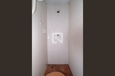 Casa à venda com 150m², 3 quartos e 2 vagasBanheiro de serviço Detalhe