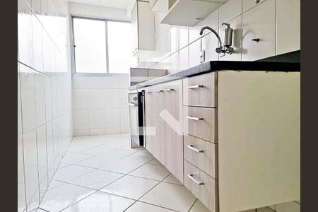 Apartamento para alugar com 65m², 2 quartos e 1 vaga Apartamento para alugar com 65m², 2 quartos e 1 vagaCozinha e Área de Serviço
