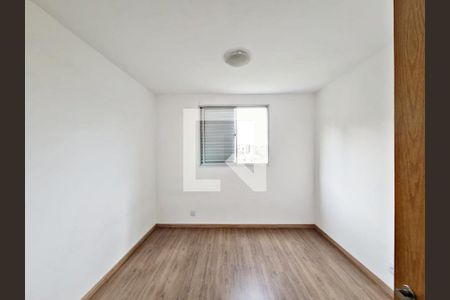 Apartamento para alugar com 65m², 2 quartos e 1 vaga Apartamento para alugar com 65m², 2 quartos e 1 vagaQuarto 2