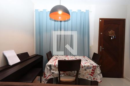 Sala de casa de condomínio para alugar com 2 quartos, 75m² em Vila Bela, São Paulo