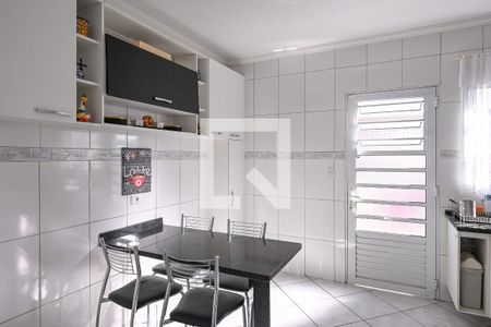 Casa à venda com 120m², 3 quartos e 2 vagasCozinha