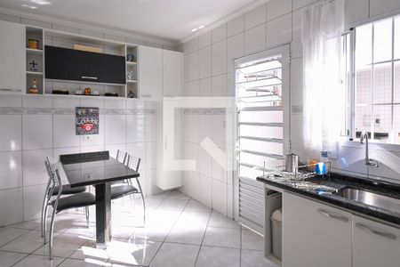 Casa à venda com 120m², 3 quartos e 2 vagasCozinha