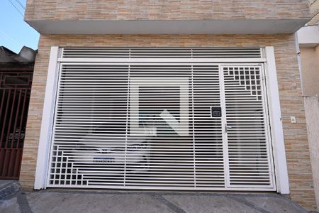 Casa à venda com 120m², 3 quartos e 2 vagasFachada