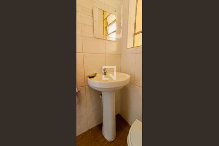 Casa para alugar com 200m², 2 quartos e sem vaga Casa para alugar com 200m², 2 quartos e sem vagaBanheiro