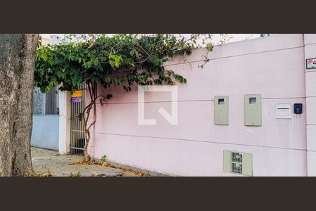 Casa para alugar com 200m², 2 quartos e sem vaga Casa para alugar com 200m², 2 quartos e sem vagaFachada