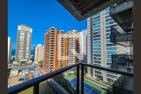 Vista da Sacada de apartamento para alugar com 3 quartos, 140m² em Jardim Guaiuba, Guarujá
