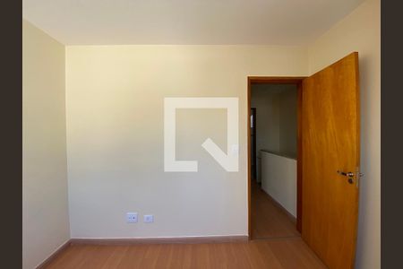 Casa de condomínio à venda com 68m², 3 quartos e 1 vagaSuíte