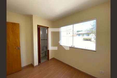 Casa de condomínio à venda com 68m², 3 quartos e 1 vagaSuíte