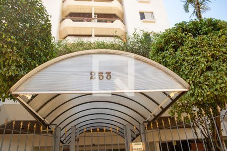 Apartamento para alugar com 63m², 2 quartos e 1 vagaFachada