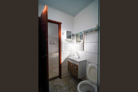 Casa para alugar com 700m², 3 quartos e 6 vagasBanheiro 2