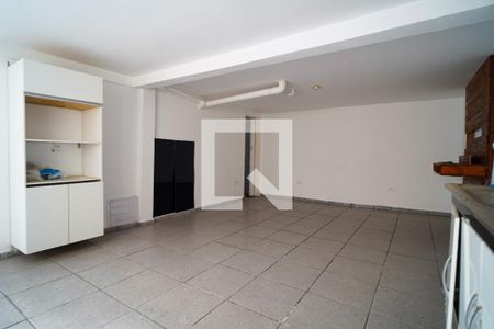 Casa para alugar com 700m², 3 quartos e 6 vagasCozinha