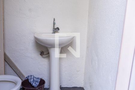 Casa à venda com 160m², 3 quartos e 3 vagas Casa à venda com 160m², 3 quartos e 3 vagasBanheiro da Varanda gourmet