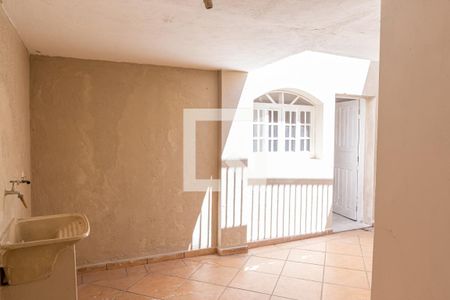 Casa à venda com 160m², 3 quartos e 3 vagas Casa à venda com 160m², 3 quartos e 3 vagasLavanderia