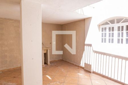 Casa à venda com 160m², 3 quartos e 3 vagas Casa à venda com 160m², 3 quartos e 3 vagasLavanderia