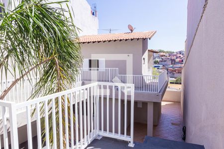 Casa à venda com 160m², 3 quartos e 3 vagas Casa à venda com 160m², 3 quartos e 3 vagasVista da Entrada
