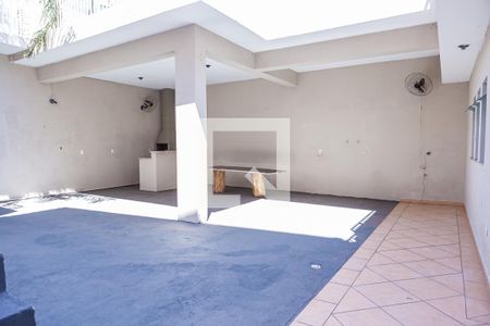 Casa à venda com 160m², 3 quartos e 3 vagas Casa à venda com 160m², 3 quartos e 3 vagasVaranda gourmet