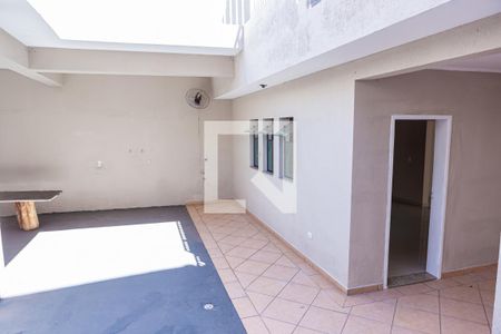 Casa à venda com 160m², 3 quartos e 3 vagas Casa à venda com 160m², 3 quartos e 3 vagasVaranda gourmet