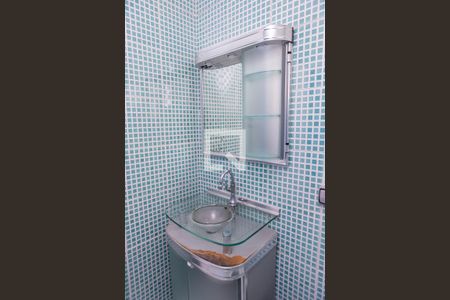 Casa à venda com 160m², 3 quartos e 3 vagas Casa à venda com 160m², 3 quartos e 3 vagasBanheiro da Suíte 1