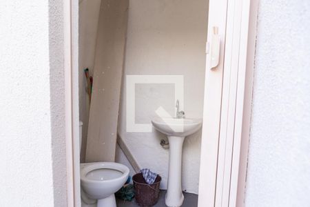 Casa à venda com 160m², 3 quartos e 3 vagas Casa à venda com 160m², 3 quartos e 3 vagasBanheiro da Varanda gourmet