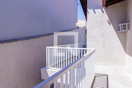 Casa à venda com 160m², 3 quartos e 3 vagas Casa à venda com 160m², 3 quartos e 3 vagasVaranda Dos Quartos