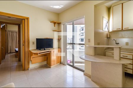 Sala de apartamento para alugar com 1 quarto, 42m² em Vila Mariana, São Paulo