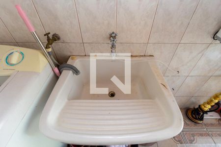 Casa à venda com 270m², 3 quartos e 5 vagas Casa à venda com 270m², 3 quartos e 5 vagasDetalhe Área de Serviço - Casa 2