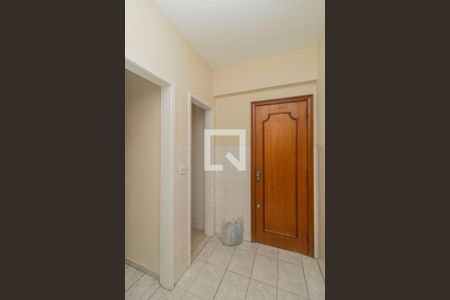 Área de Serviço de apartamento para alugar com 2 quartos, 75m² em Olaria, Rio de Janeiro