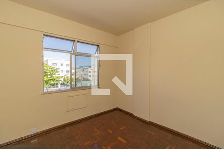 Quarto 1 de apartamento para alugar com 2 quartos, 75m² em Olaria, Rio de Janeiro