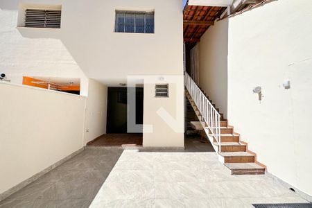 Casa para alugar com 160m², 3 quartos e 2 vagasQuintal