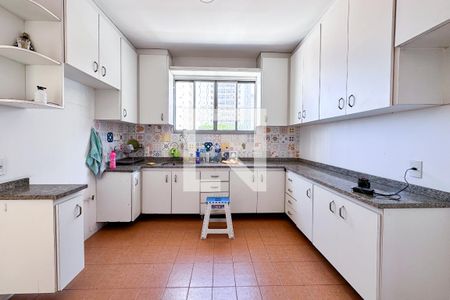 Casa para alugar com 160m², 3 quartos e 2 vagasCozinha