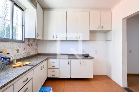 Casa para alugar com 160m², 3 quartos e 2 vagasCozinha
