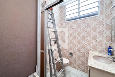 Casa para alugar com 160m², 3 quartos e 2 vagasBanheiro Social