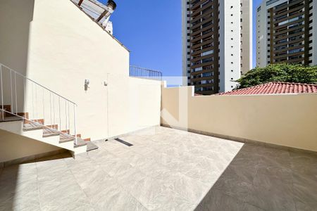 Casa para alugar com 160m², 3 quartos e 2 vagasQuintal